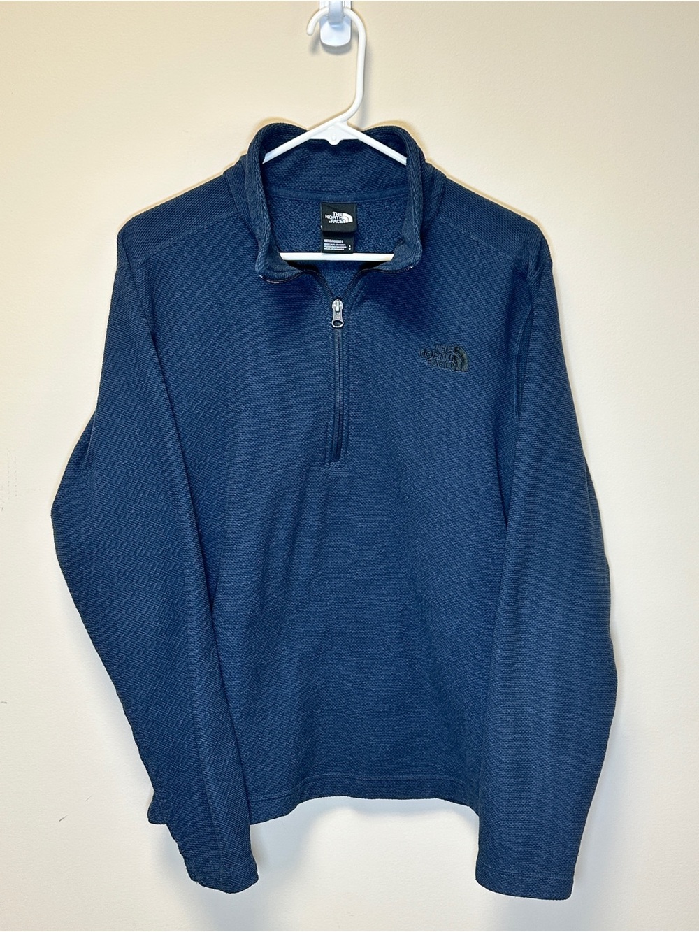 The North Face Men's Dark Blue Half-Zip Fleece Pullover Size L